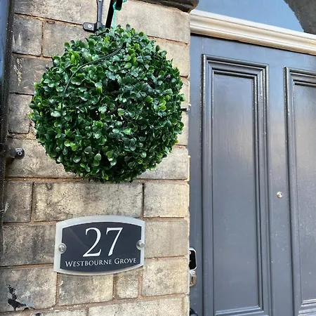 Westbourne Villas Suite 2 招待所 *